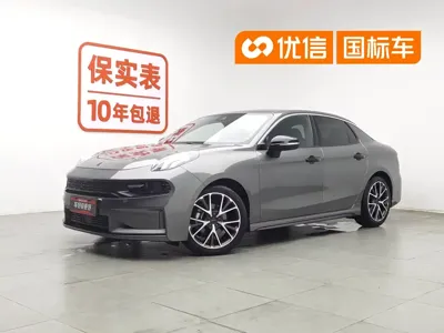 Lynk & Co 03