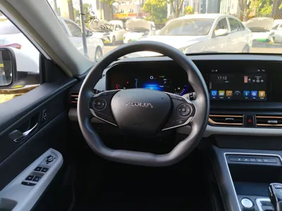 Dongfeng Aeolus E70