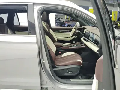 Geely Xingyue L