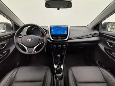 Toyota Yaris L