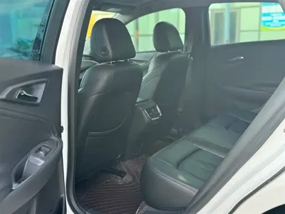Chevrolet Malibu XL
