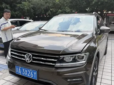 Volkswagen Tiguan L