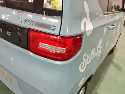 Wuling MINIEV