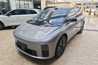 Li Auto Li Auto i6