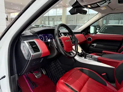 Land Rover Sport