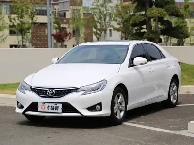 Toyota Reiz