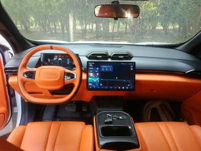 Dongfeng Fengshen L7