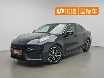 Lynk & Co 03