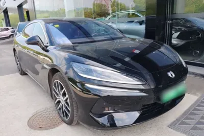 Denza Z9