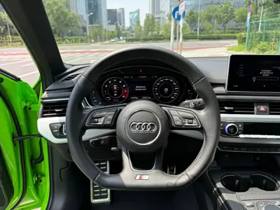 Audi S4