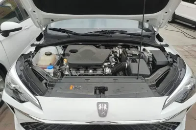 Roewe i5