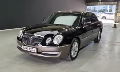 Kia Opirus