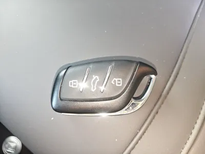 Roewe D6