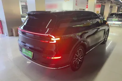 CHANGAN NEVO Q07