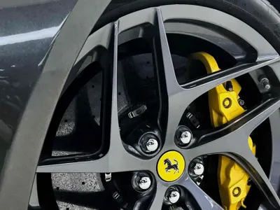 Ferrari 812