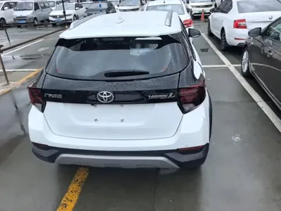 Toyota Yaris L