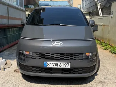 Hyundai Staria