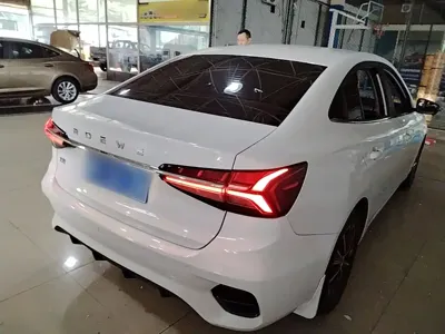 Roewe i5