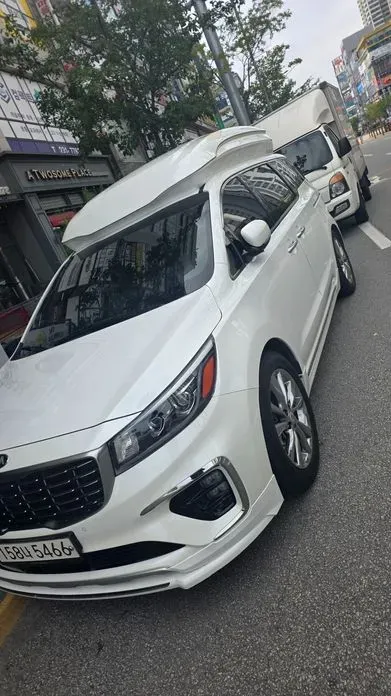 Kia Canival