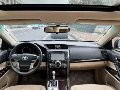 Toyota Reiz