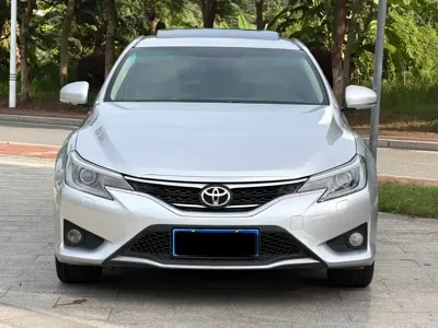 Toyota Reiz