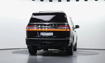 Lincoln Navigator
