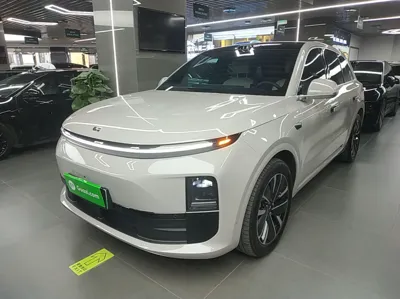Li Auto L6