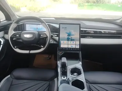 Geely Boyue L
