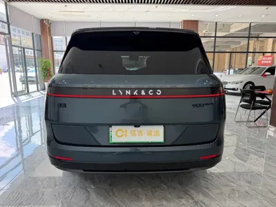 Lynk & Co 领克900