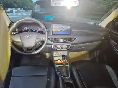 Hyundai Celesta