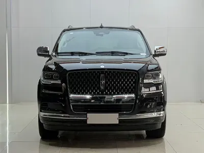 Lincoln Navigator