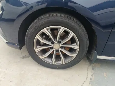 BYD MAX