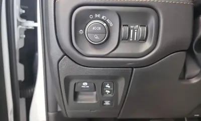 Dodge Ram Pick Up