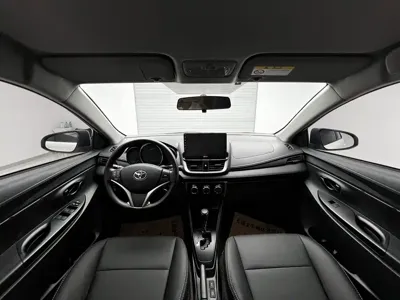 Toyota Yaris L