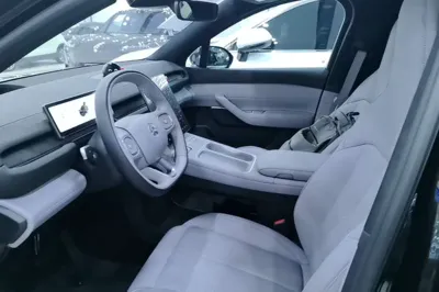Nio EC6