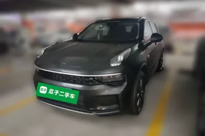 Lynk & Co 01
