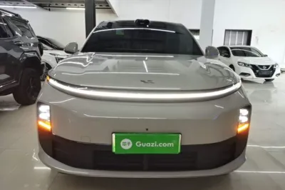 Li Auto L6