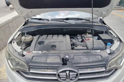 FAW Senya R7