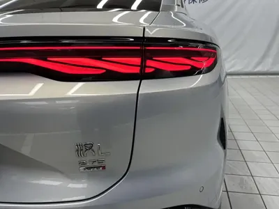 BYD 汉L