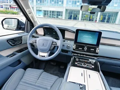 Lincoln Navigator