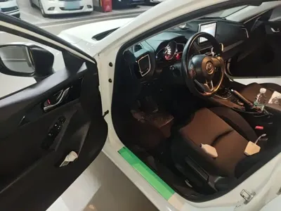 Mazda 3 Axela