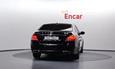 Hyundai Equus