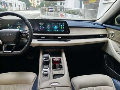 Chery Arrizo 8