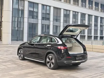 Mercedes-Benz EQE SUV