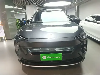 Nio ES8