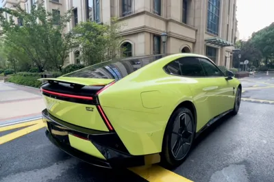 Xpeng P7