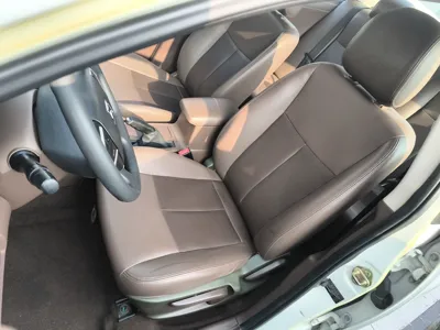 Zotye Z300
