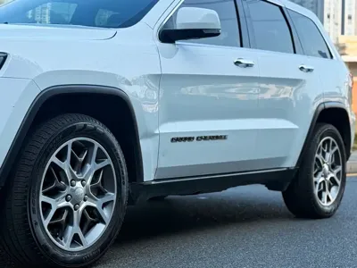 Jeep Grand Cherokee (Import)