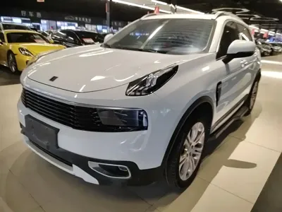 Lynk & Co 01