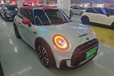 MINI JCW